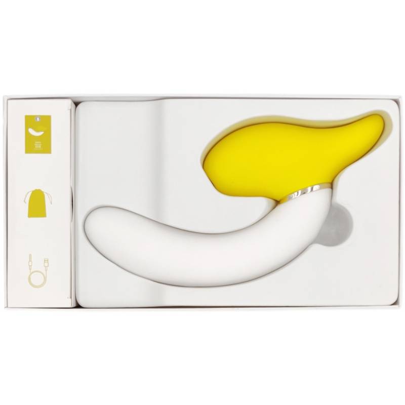 Waiwai Ma sucks vibrating rotating banana female masturbation device